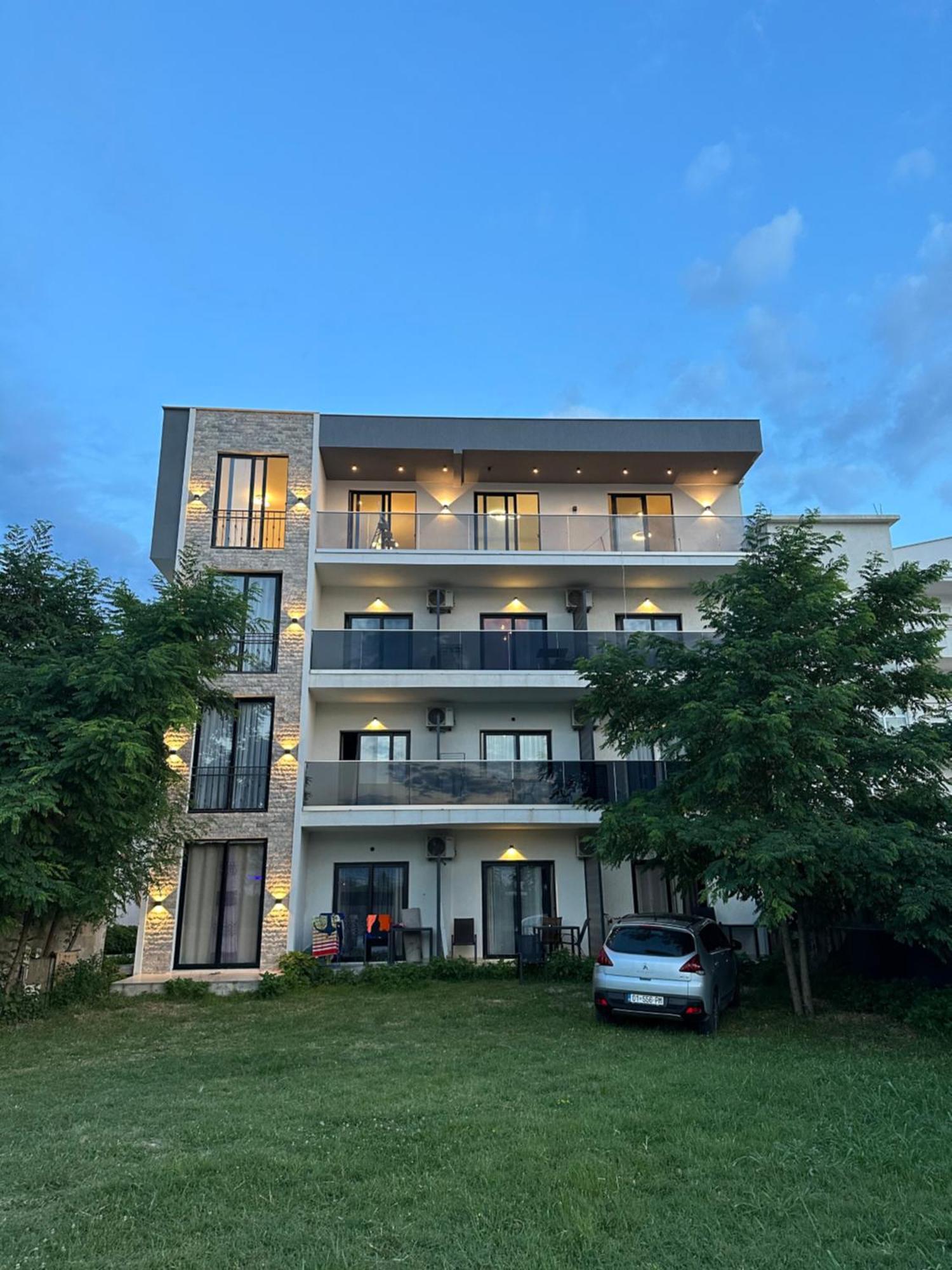 Apartments Gucci Ulcinj Exterior photo