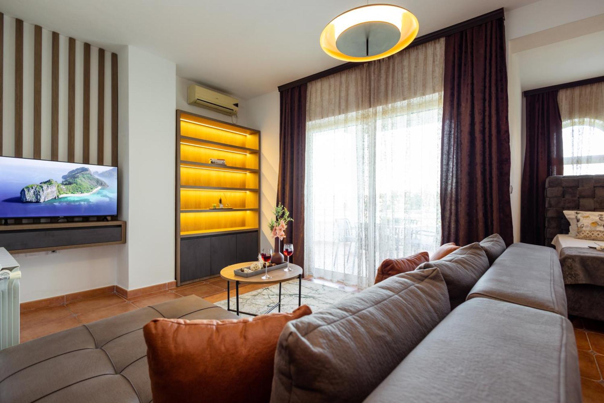 Apartments Gucci Ulcinj Exterior photo