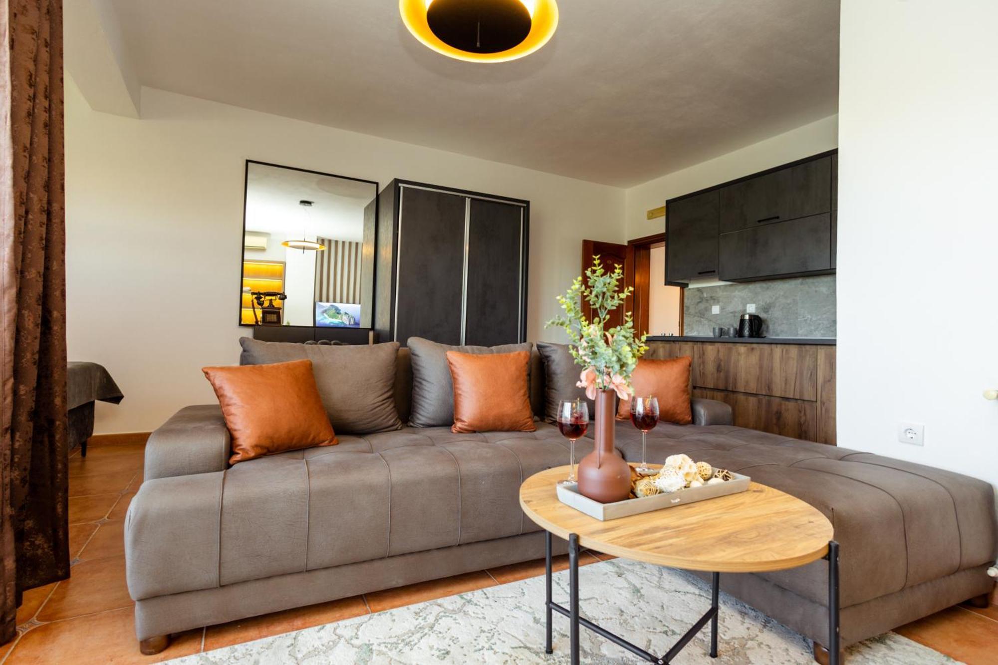 Apartments Gucci Ulcinj Room photo