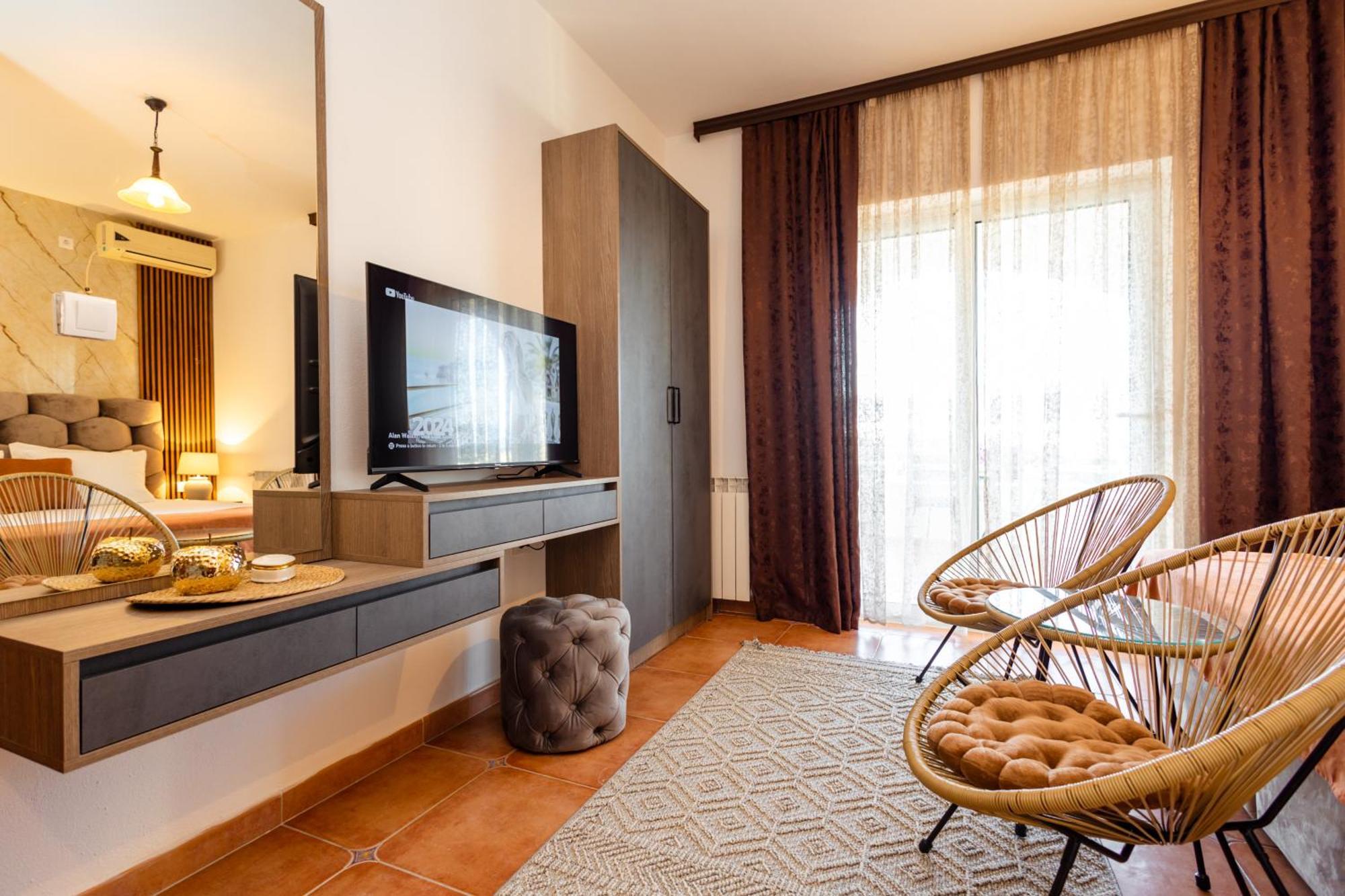 Apartments Gucci Ulcinj Exterior photo