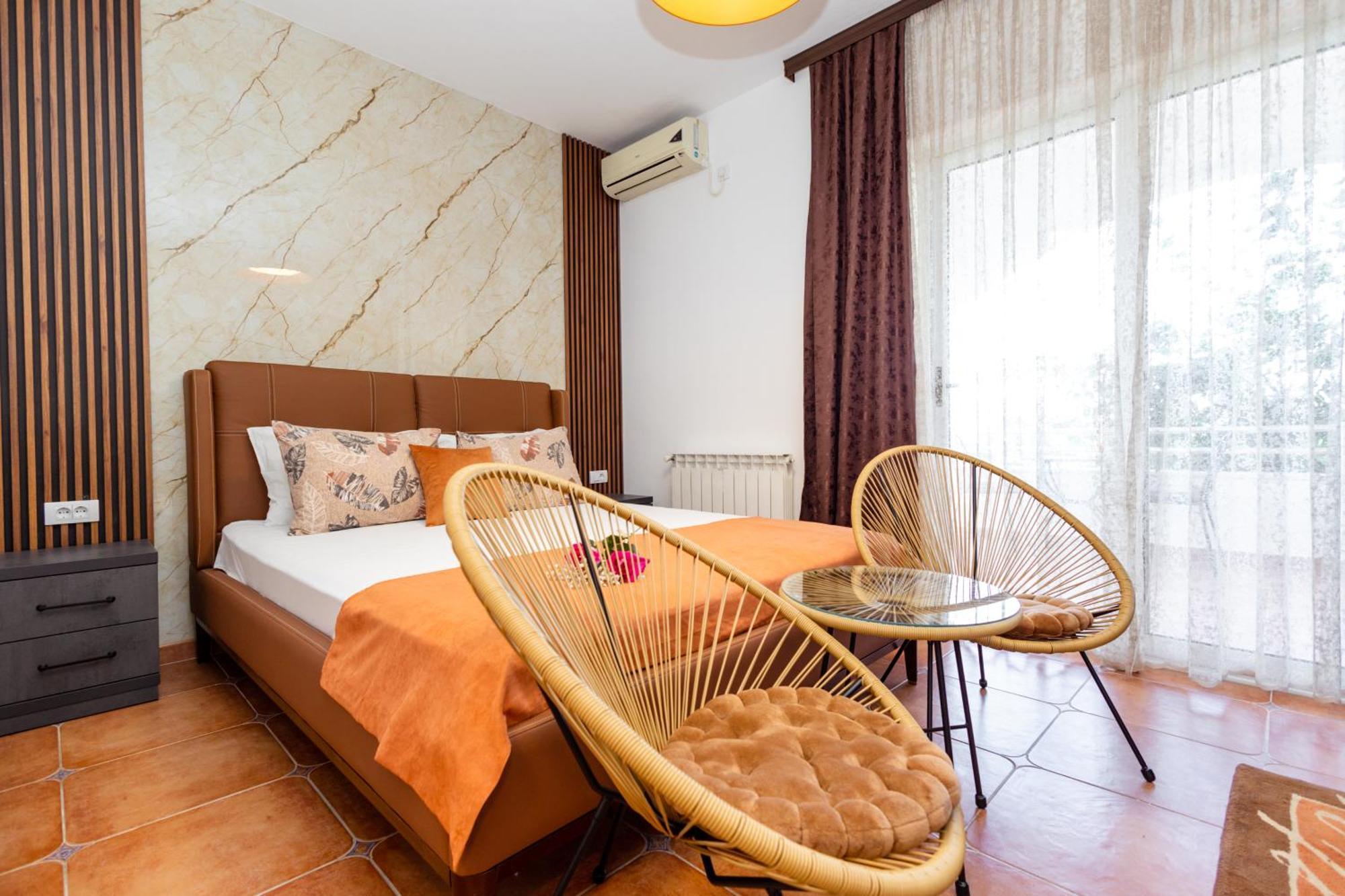 Apartments Gucci Ulcinj Exterior photo