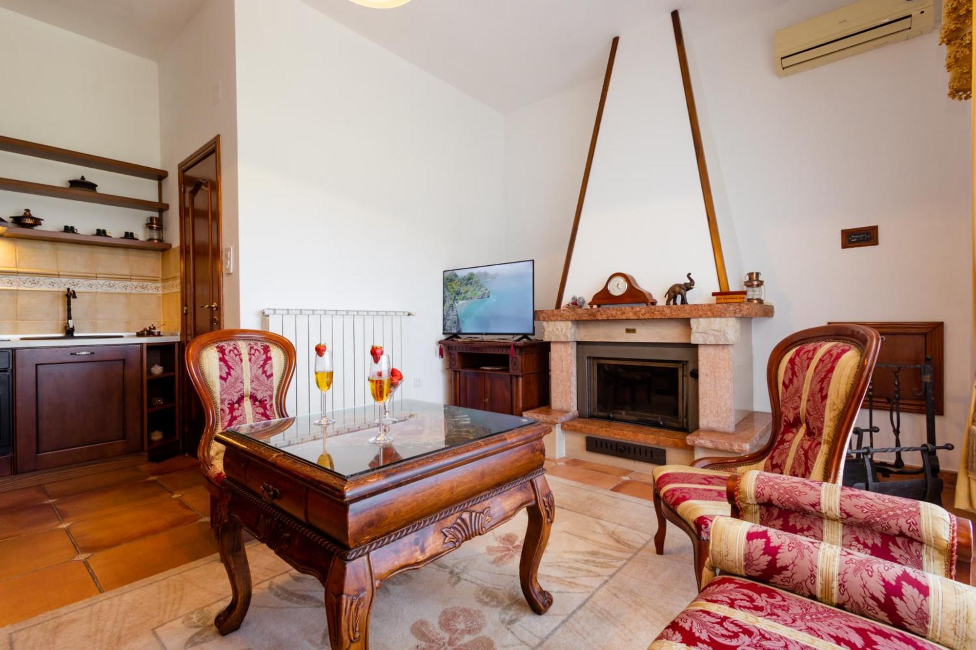 Apartments Gucci Ulcinj Room photo